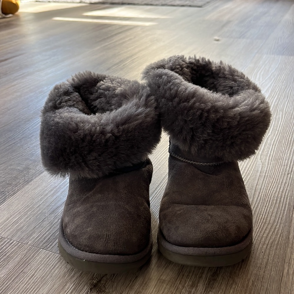 Grey Bailey Button Uggs - image 3